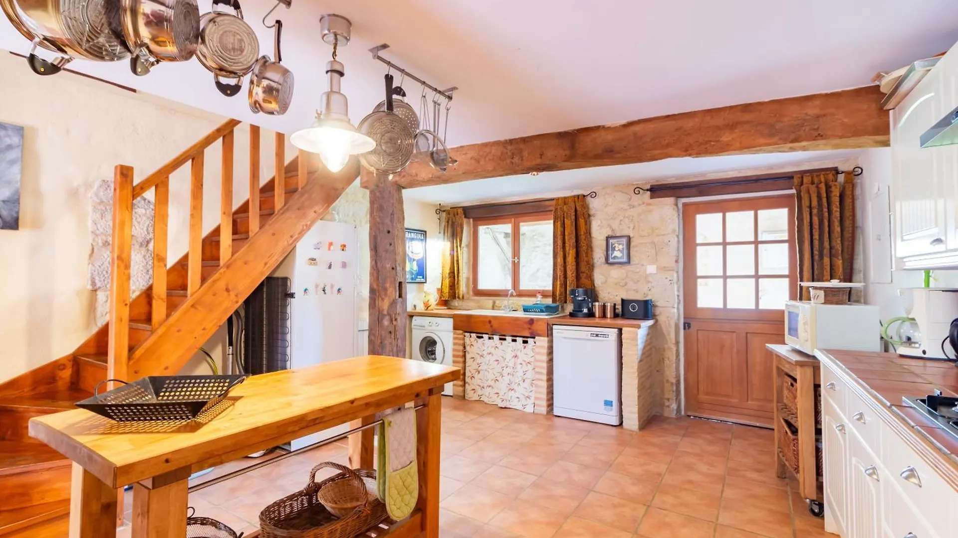 La Maison 1786 - Grand Jardin Et Jacuzzi Mansonville Holiday home