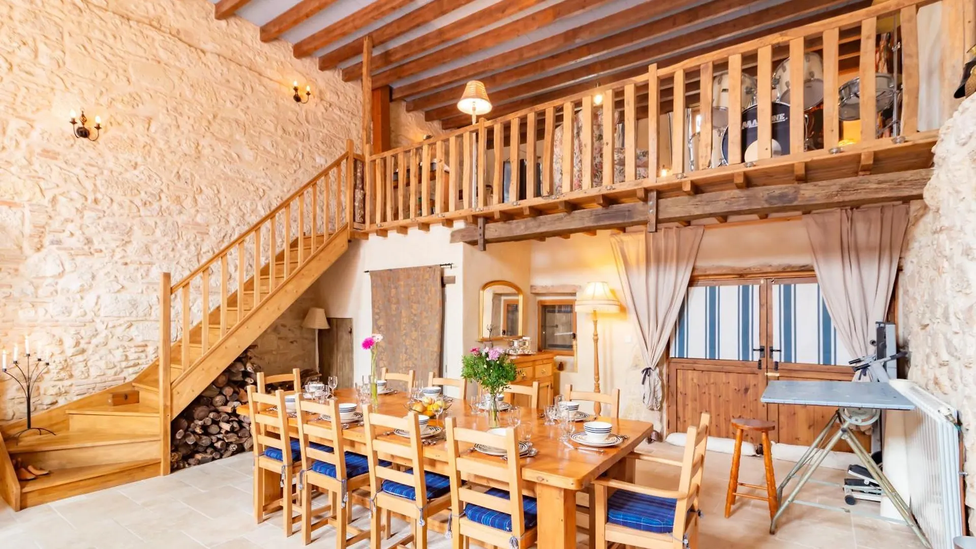 La Maison 1786 - Grand Jardin Et Jacuzzi Mansonville