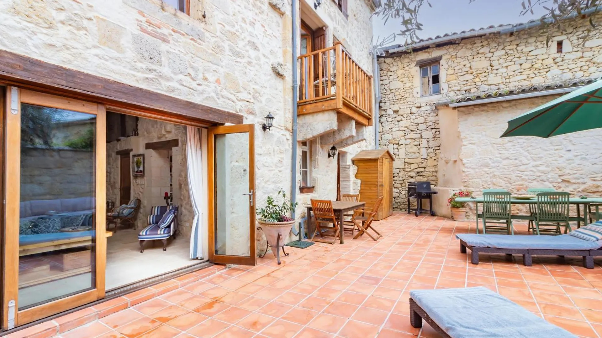 Holiday home La Maison 1786 - Grand Jardin Et Jacuzzi Mansonville