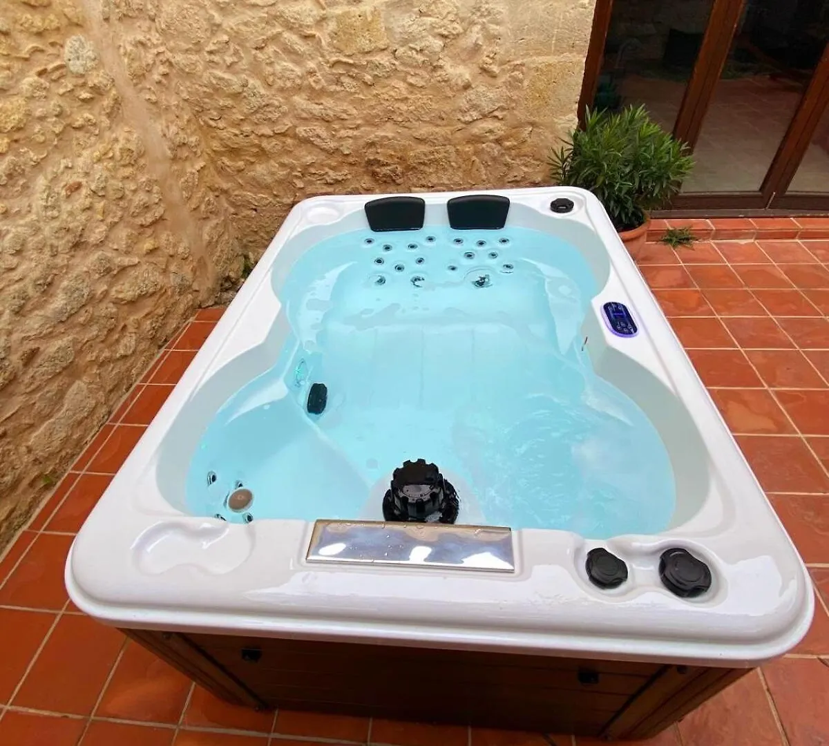 La Maison 1786 - Grand Jardin Et Jacuzzi Mansonville